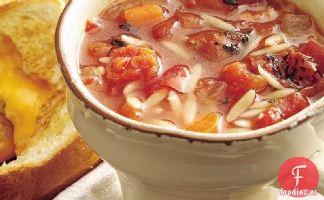 Sopa de Tomate y Albahaca Asada al Fuego