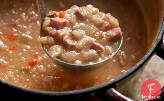 Sopa de Frijoles Blancos y Jamón