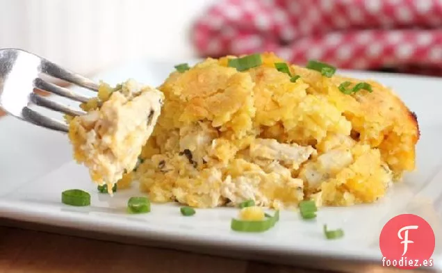 Cazuela de Pan de Maíz y Pollo Sureño