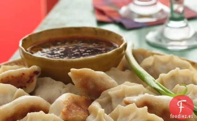 Pegatinas de Olla de Cerdo con Salsa de Miel Chipotle