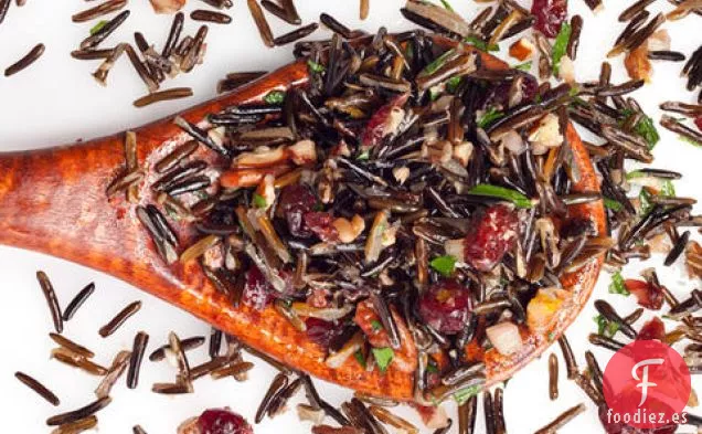 Ensalada de Arroz Silvestre, Nueces Pecanas y Arándanos