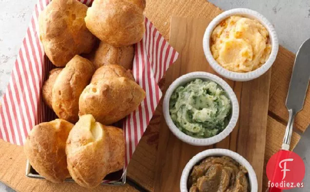 Mini Popovers con Trío de Mantequilla con Sabor