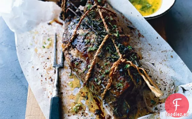 Hombro de Cordero atado al Romero