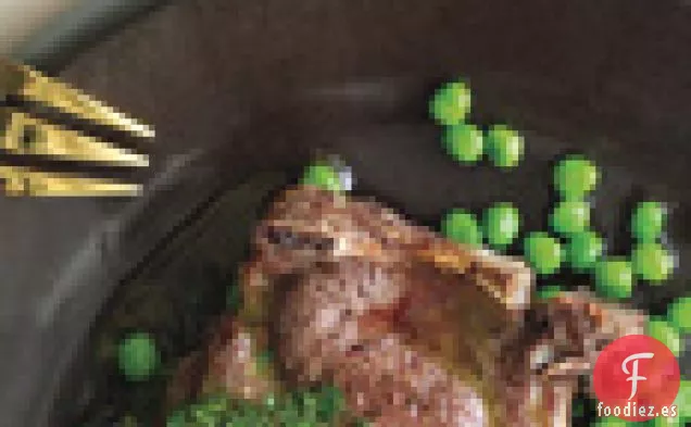 Chuletas de Cordero a la Parrilla con Chimichurri de Menta