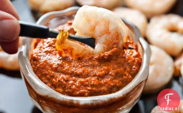 Camarones Asados con Salsa Romesco