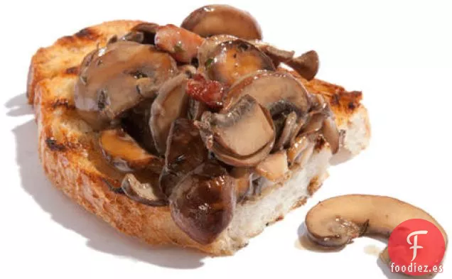 Bruschetta Salteada de Champiñones y Panceta