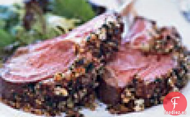 Cordero Asado con Corteza de Arándano y Nuez