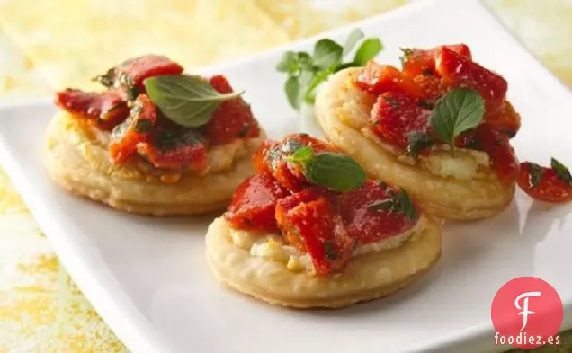 Bocados de Pimiento Rojo Asado y Queso de Cabra