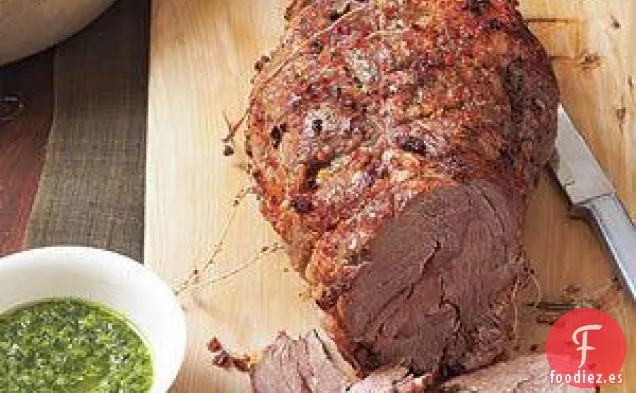 Pierna De Cordero Asada Con Zanahorias Y Salsa De Miel Y menta