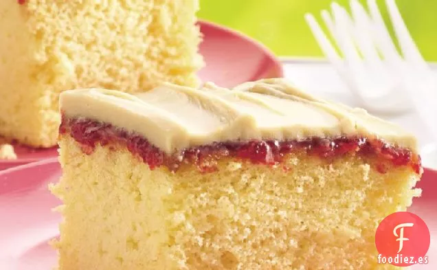 Pastel para Llevar Relleno de Fresa con Glaseado de Azúcar Morena