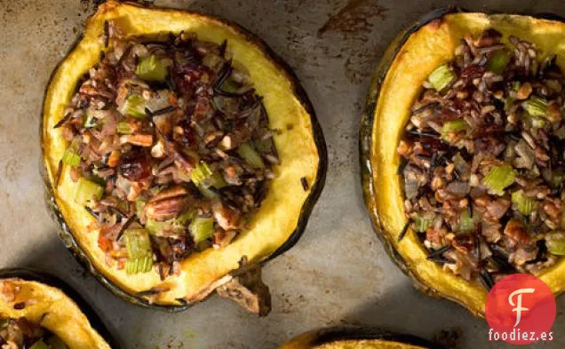 Calabaza de Bellota Asada con Relleno de Arroz Salvaje