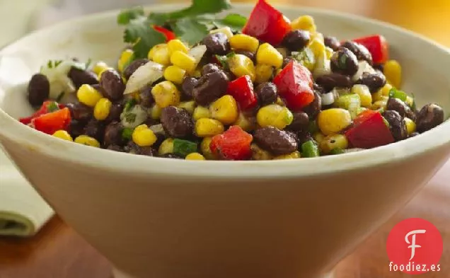 Ensalada de Maíz y Frijoles Negros