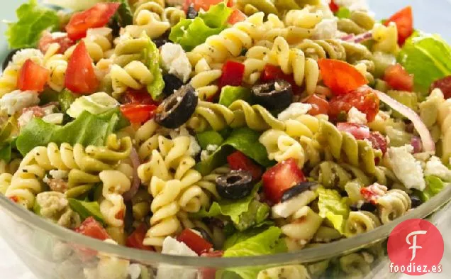 Ensalada de Pasta con Salsa Griega