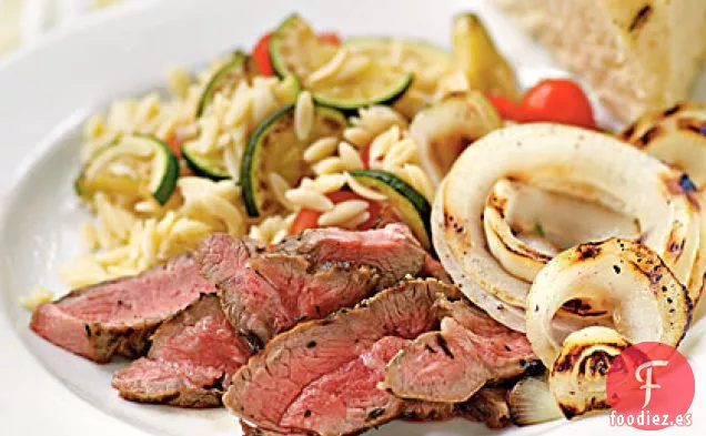 Filetes de Cordero con Hierbas de Provenza y Cebollas Dulces a la Parrilla