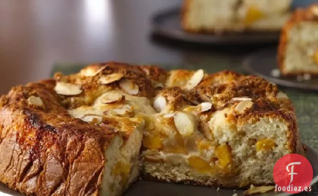 Pastel de Café con Melocotón y Almendras