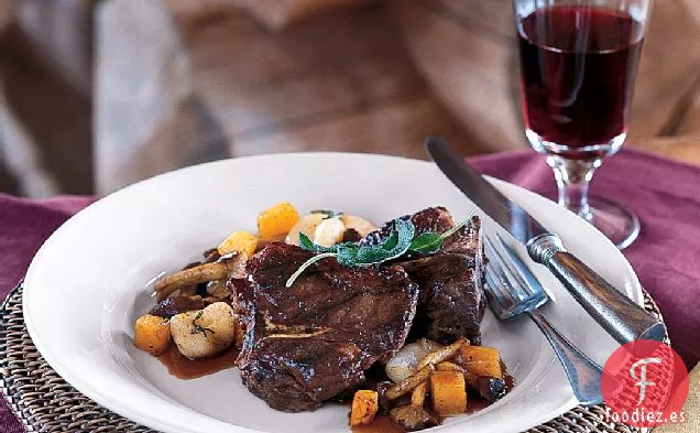 Chuletas de Cordero a la Parrilla con Salsa de Sartén de Vino Tinto