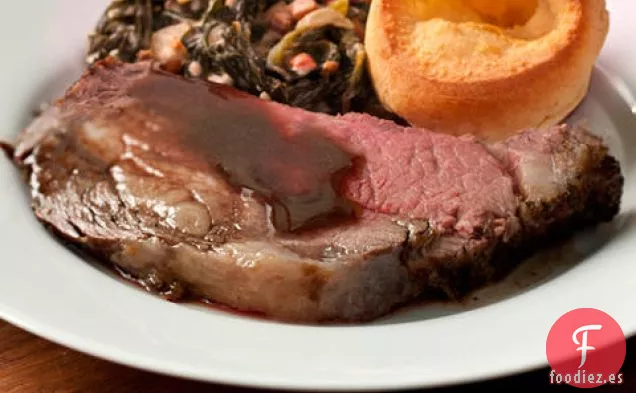 Costilla de Rábano Picante Asada con Salsa de Vino Tinto y Champiñones