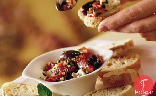Pimientos Asados Marinados Griegos, Aceitunas y Queso Feta