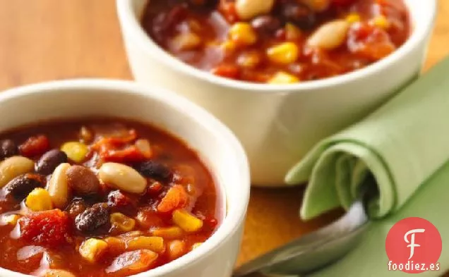 Chile Vegetariano de Frijoles Blancos y Negros
