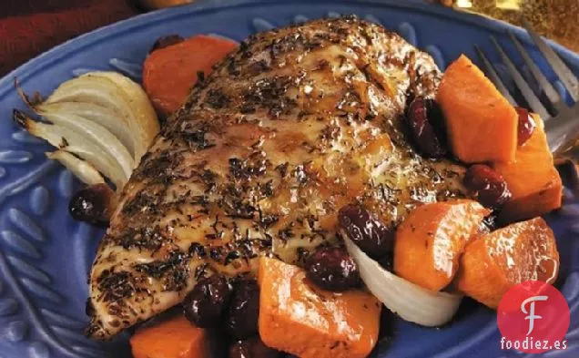 Pechugas de Pollo Asadas Glaseadas de Naranja con Batatas