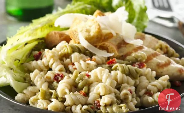 Ensalada de Pasta César a la Parrilla