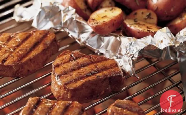 Solomillo de Ternera Glaseado con Patatas Nuevas a Base de Hierbas