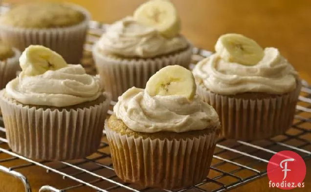 Cupcakes de Plátano Sin Gluten con Glaseado de Mantequilla Dorada