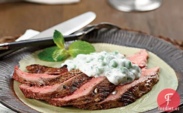 Cordero en Rodajas Refrigeradas con Salsa de Guisantes Acuñada