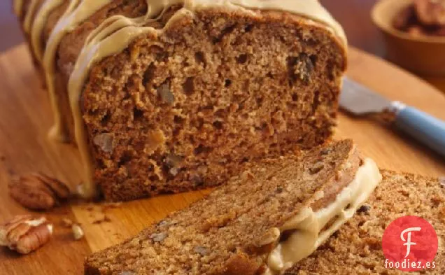 Pan de Manzana Glaseado con Caramelo