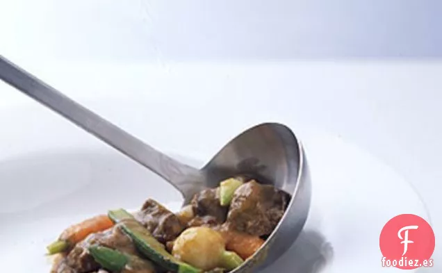 Estofado de Cordero con Verduras de Primavera