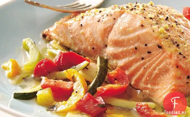 Albahaca, Salmón y Verduras en Juliana