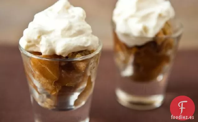Tiradores Crujientes de Manzana Bourbon con Crema de Bourbon
