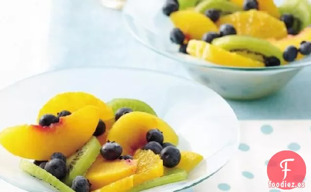 Ensalada de Frutas Frescas con Aderezo de Semillas de Amapola