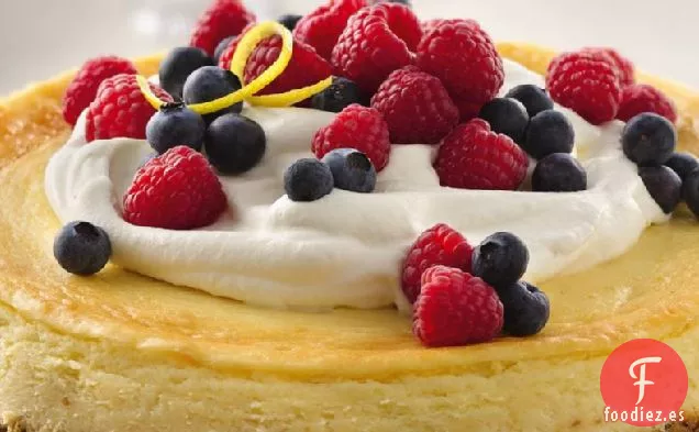 Tarta de Queso de Limón con Cobertura de Bayas Frescas