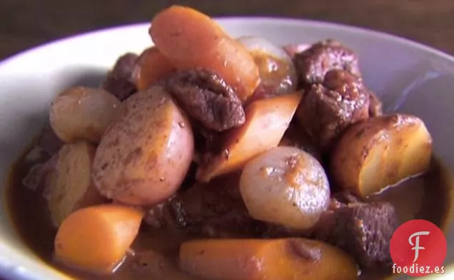 Estofado de Cordero con Cebolla Cipolline y Patatas