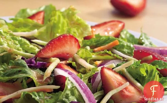 Ensalada Romana de Brócoli con Fresas