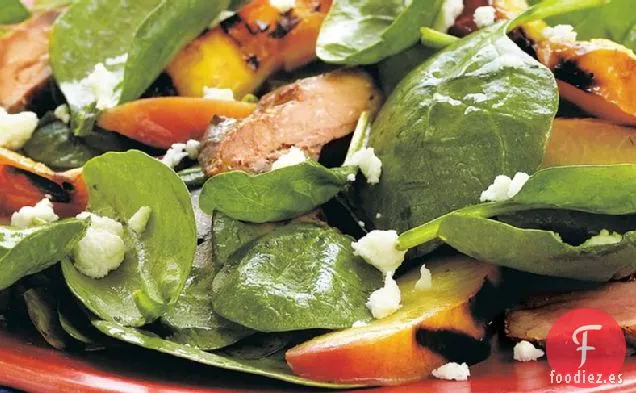 Ensalada de Espinacas con Nectarina y Cerdo a la Parrilla