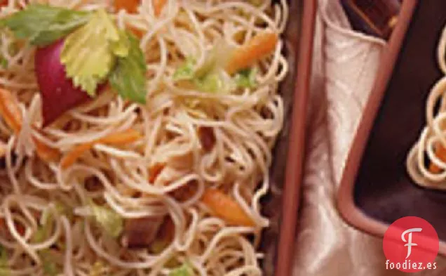 Fideos Salteados con Repollo