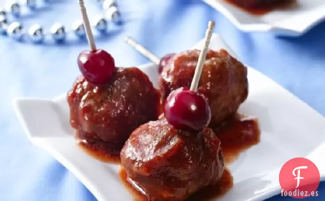 Albóndigas de Aperitivo Glaseadas con Arándanos Rojos