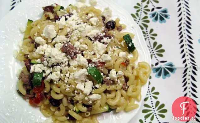 Pasta Griega Con Cordero, Calabacín Y Queso Feta