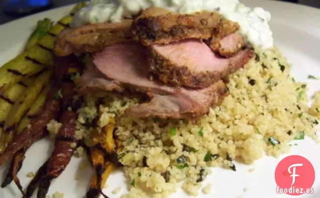 Cordero Marinado Harissa a la Parrilla Con Salsa De Yogur Marroquí