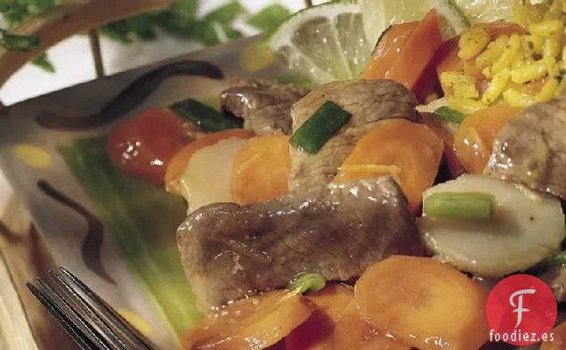 Salteado de carne tailandesa (más ligero )