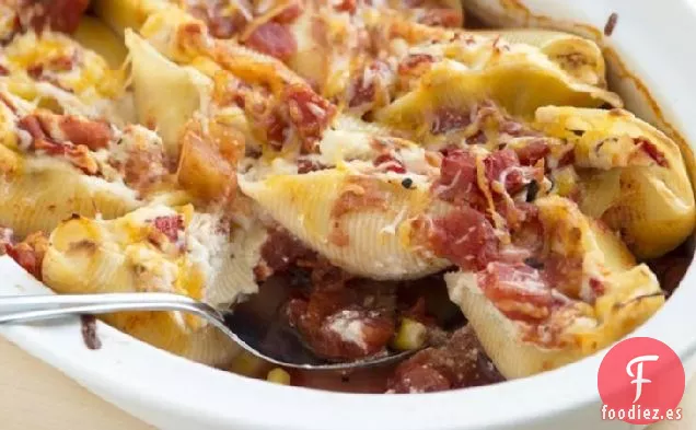 Conchas Rellenas de Pimiento Rojo Asado y Tomate