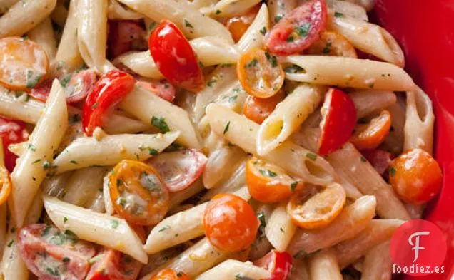 Pasta con Salsa de Tomate Fresca sin Cocinar