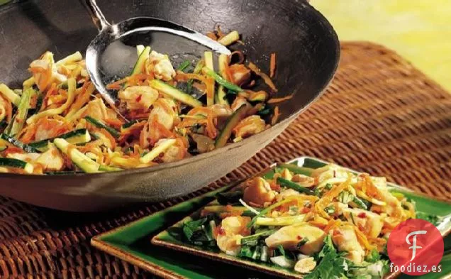 Ensalada de Pollo Tailandés Frito Sin Gluten