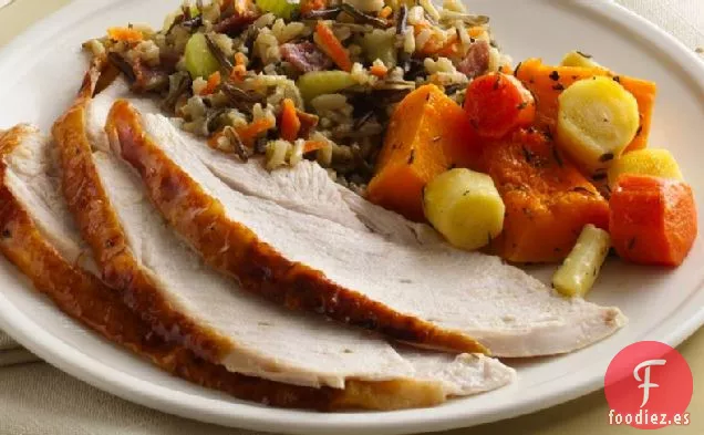 Pavo Glaseado de Arce con Relleno de Arroz Salvaje