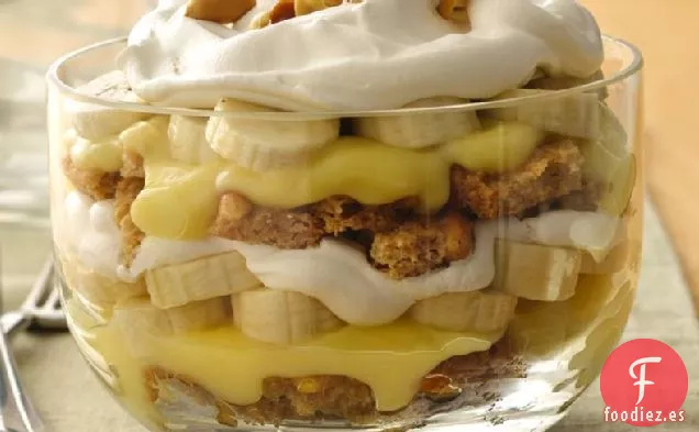 Pastel de Crema de Plátano en un tazón