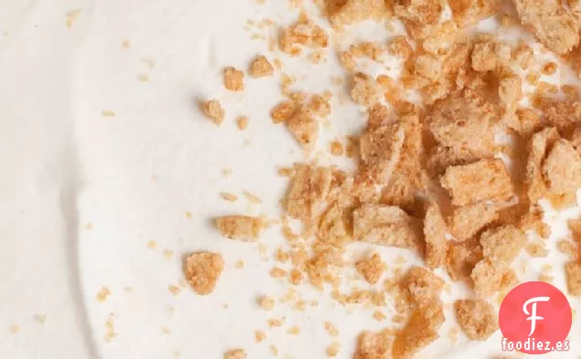 Pastel de Crema de Plátano con Leche y Cereal de Canela