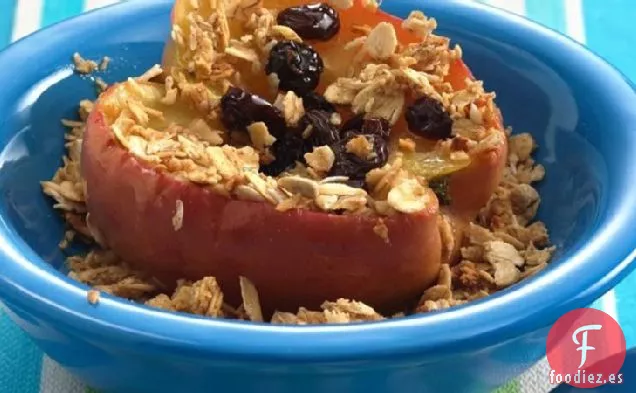 Manzanas Horneadas en el Microondas con Granola para Dos Personas