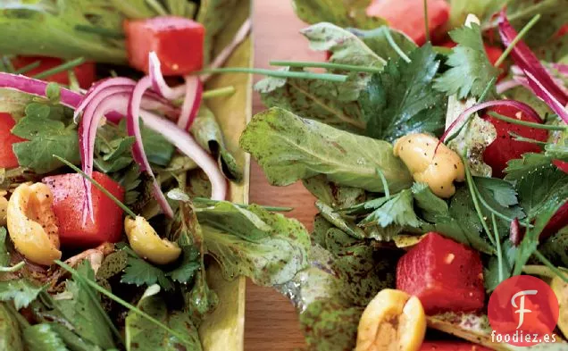 Lechuga de Hoja de Bebé con Aceitunas y Sandía